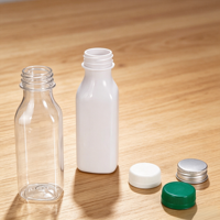 Bouteille carrée en PET transparent de qualité alimentaire avec bouchon à vis, bouteille vide jetable pour café infusé à froid, thé froid.