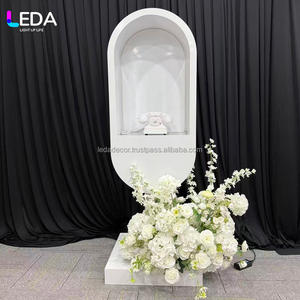 LEDA Vente Chaude Téléphone Personnalisé avec Bande Lumineuse Blanche Support de Téléphone de Scène de Mariage Toile de Fond pour la Décoration d'Événements de Mariage - Product Image 3