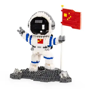 ホットセールおもちゃアマゾンホットセールジェスチャー宇宙飛行士スペースパズルコンポーネント子供用プラスチック人形モデル