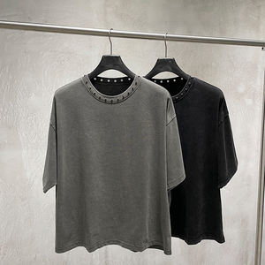 T-shirt Oversize Vintage Lavata con Collo a O e Borchie per Uomo, Maglietta Nera per Vendita all'Ingrosso - Product Image 3