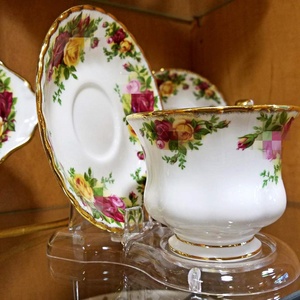 Nhà Máy Tốt Nhất Vòng Tròn Đồ Ăn Tùy Chỉnh Rõ Ràng Acrylic Tea <span class=keywords><strong>Cup</strong></span> Chiếc Đĩa Hiển Thị Đứng - Product Image 5