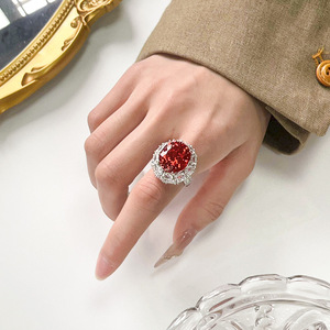 Gioielli alla Moda, Anelli Regolabili Ecologici in Rame con Zirconi Rossi Taglio Rotondo 14*16mm per Donne - Product Image 6