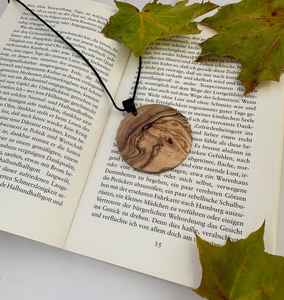 Collares de Madera Hechos a Mano con Cuentas de Madera Natural, Adecuados para Uso Diario, Moda Étnica y Tradicional - Product Image 5