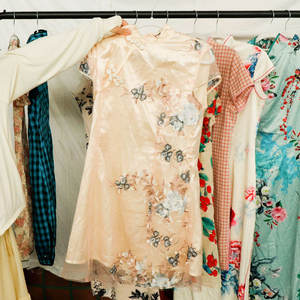 Proveedor de <span class=keywords><strong>ropa</strong></span> usada al por mayor, <span class=keywords><strong>ropa</strong></span> usada de segunda mano para mujer, vestido largo Cheongsam para mujer, fardos mixtos a granel, <span class=keywords><strong>ropa</strong></span> para adultos - Product Image 1