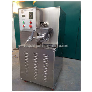 เครื่องทำไอศกรีมโคนพัฟ / เครื่องทำป๊อ<span class=keywords><strong>ป</strong></span>คอร์นแบบหลอดกลวง / เครื่องอัดขนมข้าวโพดพัฟแบบหลอดกลวง - Product Image 4