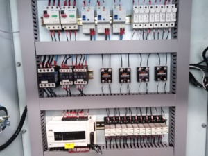 CNC hồ sơ PVC Cửa Sổ DoorWelding & Làm Sạch Dòng Sản Phẩm/cửa sổ PVC và cửa ra vào hàn làm sạch dây chuyền chế biến với CNC - Product Image 5