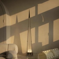Lampe sur pied conique moderne Seeky en verre avec base en métal noir, éclairage LED avec Ra80 Verti pour salon et hôtel