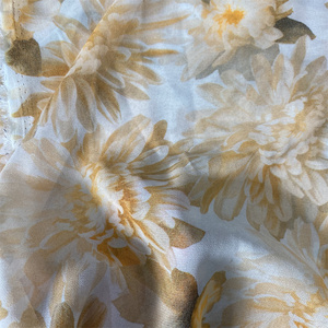 Đa Màu Sắc Bền Vững Sọc Polyester In Kỹ Thuật Số Vải Tùy Chỉnh Kỹ Thuật Số In Hoa Voan Vải Cho Phụ Nữ Ăn Mặc - Product Image 2