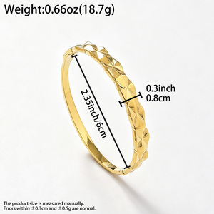 กำไลข้อมือสแตนเลสสตีล18K สำหรับผู้หญิงตัวเรือนกระจกขัดเงากระจกเหลี่ยมเพชรพลอยต่อเนื่องเก๋ไก๋ป้องกันการเสื่อมเสียหรูหรา - Product Image 6