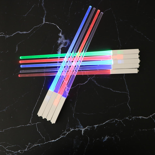 Unique Lightsaber LED Luminous Chopsticks Glowing Light up Chop Sticks Reusable Food-Grade Safe ABS Tableware for Party Fun Gift