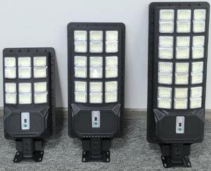 Farola Solar LED de 300W, ABS, IP65, Montaje en Pared, Control Remoto, Uso en Exteriores, Certificación CE/RoHS - Product Image 3