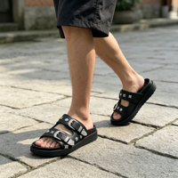 Sandales à enfiler pour homme en cuir PU, avec logo personnalisé, style western ouvert, à double boucle et rivets, clous argentés rétro, plateforme épaisse, mode été
