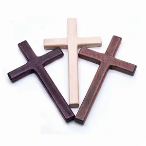 Prezzo all'ingrosso decorazione religiosa in legno intagliato 7*12cm misura a mano piccola croce in legno per la creazione di collana di preghiera in chiesa