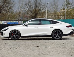 Precio más bajo Venta caliente MG 7 1,5 T DCT <span class=keywords><strong>Maxlux</strong></span> Edition 5 asientos Coche nuevo Volante a la izquierda - Product Image 3