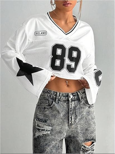 GORGLITTER T-shirt court à manches longues et col en V pour <span class=keywords><strong>femme</strong></span>, motif graphique numéro Y2K années 90, coupe cloche - Product Image 1