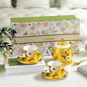 Service à thé élégant et luxueux en or, motif Jardin Doré, avec théière, tasses à café et soucoupes, pour le thé de l'après-midi - Product Image 4