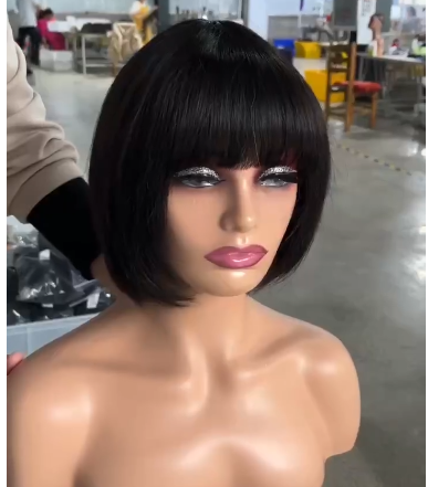 วิกผมที่ผลิตด้วยเครื่องจักร