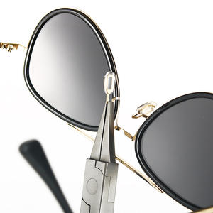 Alicates de punta plana para reparación de gafas, herramienta metálica ajustable para tensar y fijar monturas, para piezas de gafas - Product Image 1