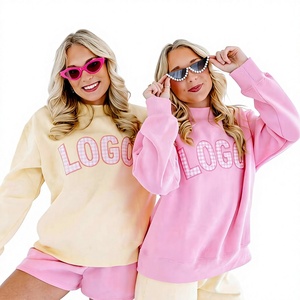 Conjunto de Sudadera con Cuello Redondo en Crema y Rosa, con Logotipo Personalizado a Cuadros, Sudadera Oversize de Felpa, Ropa Urbana a Juego, Venta al Por Mayor - Product Image 1