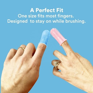 Essential Ergonomic Pet Fingerbrush for Puppies and Cats Easy Dental Care - Product Image 3