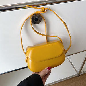 Sac à bandoulière rétro minimaliste en PU pour femme, sac multifonctionnel pour femme, sac à main uni pour femme - Product Image 2