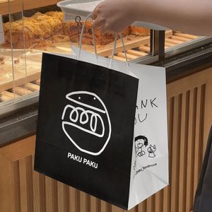 Bolsa de Papel Kraft Personalizada de Alta Calidad en Blanco y Negro para Empacar Postres de Panadería, Bolsa de Papel para Llevar Comida Rápida con su Propio Logotipo - Product Image 3
