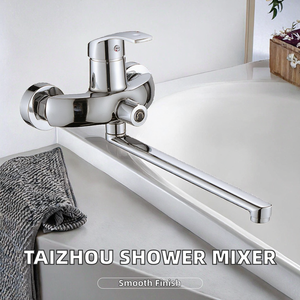 TAIZHOU <span class=keywords><strong>HUICI</strong></span> Classic Chrome Montado en la pared Grifo de ducha de zinc Mezclador Monomando Válvula de cerámica Núcleo Ducha eléctrica de lluvia cepillada - Product Image 2