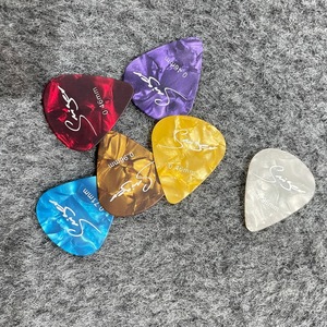 50 plectres de <span class=keywords><strong>guitare</strong></span> en celluloïd PK-A10-50 durables et imperméables pour la vente en gros - Product Image 5