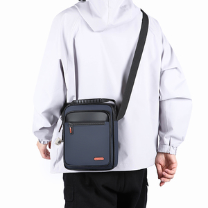 Sac pour homme professionnel OEM, tissu enduit, tendance moderne, sacs de voyage, trousse de toilette, sacs messager avec poignée - Product Image 6