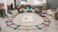 QiaoQiao Amusements commerciaux voie ferrée Train dessin animé enfants piste Trains électriques pour enfants monter sur