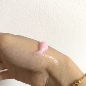 أفضل برايمر للوجه غير لامع للبشرة الجافة من شركة تصنيع المعدات الأصلية قاعدة مكياج وردية برايمر سائل مع علامة تجارية مخصصة لمكياج برايمر مسامي شخصي - Product Image 2