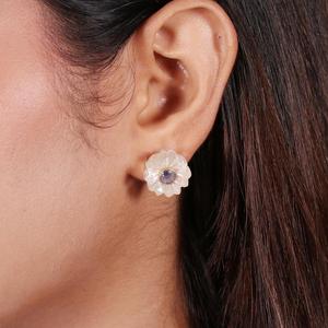 Venta al por mayor flor tallada cuarzo transparente y pendientes de tuerca de iolita señora boda fiesta joyería accesorios de lujo regalos - Product Image 3