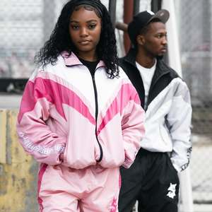 Nhà Sản Xuất OEM Tùy Chỉnh Phản Quang Chạy Bộ Nylon Áo Gió Tracksuit Mens Rửa Axit In 2 1 Thiết Kế Cổ Điển Mùa Đông Trắng - Product Image 6