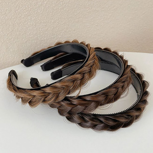 Diadema con cadena de perlas de muestra gratis, diadema trenzada con cola de pez, peluca con diadema trenzada torcida para mujer - Product Image 2