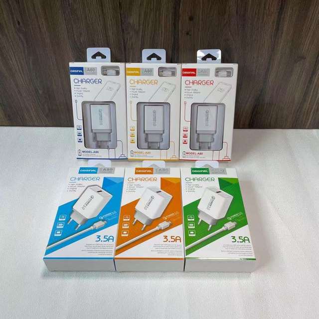 OEM Universal Electric 5V 1-3A Fast Charger with QC3.0 ABS+PC Material Low Tension Protection for Cell Phones 18W Output