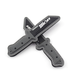 Özel Logo kauçuk demir on PVC yama rozetleri sırt çantası şapka kanca dikiş yamalar konfeksiyon için yumuşak silikon 3D kabartmalı kauçuk yama - Product Image 4