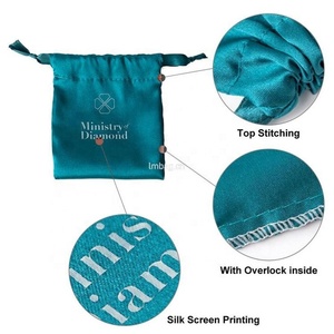 Petite pochette en satin pour bijoux Pochette en soie avec logo - Product Image 3