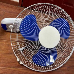 Ventilador de Techo de 16 Pulgadas con Cubierta de Malla de Hierro, Motor AC, Control Remoto, Uso Doméstico - Product Image 4