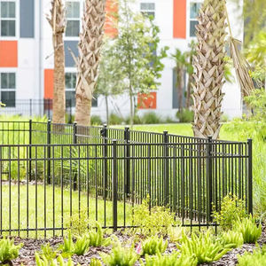 Pannelli per Recinzione in Alluminio per Cani e Cuccioli, Design Personalizzato, Sicuri per Cortile/Prato, con Caratteristiche Antiruggine ed Ecologiche - Product Image 2