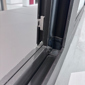 Fenêtre à battant en aluminium à triple isolation, à <span class=keywords><strong>baie</strong></span> inclinée, pour villa, cadre en alliage d'aluminium, fenêtre à battant, salle de bain - Product Image 1