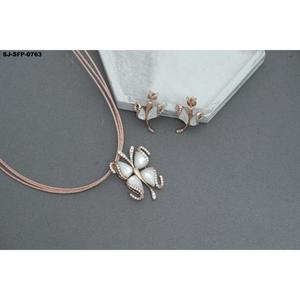 El mejor conjunto de collar y pendientes blancos de alta calidad a precio a granel, precio de colección al por mayor de diseñador - Product Image 1