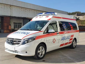 Ambulancia de Alta Calidad Mercedes 4x2 para Hospital, Primeros Auxilios y Traslado de Pacientes - Product Image 3