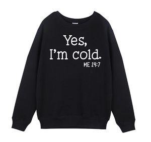 Pull-over en maille respirant à manches longues pour femme avec imprimé « I'm Cold Me 24 7 » – Collection Automne Hiver – Meilleures ventes - Product Image 1