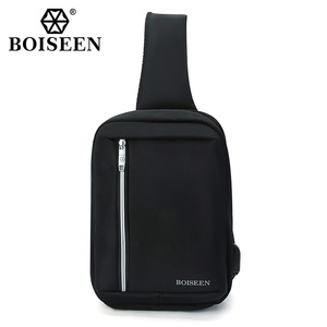 Boiseen Sac de poitrine pour homme, sac bandoulière de grande capacité avec port de chargement USB pour les voyages d'affaires - Product Image 5