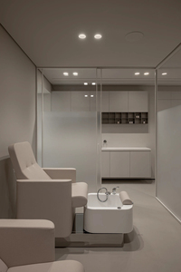 Custom Nail Table with Dust Collector & LED Lamp | One-Stop Nail Salon Furniture for Beauty Shop Decoration - Product Image 4