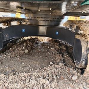 รถขุด SK200D kobelco มือสองประสิทธิภาพสูงพร้อมเครื่องยนต์ของ Isuzu และส่วนประกอบหลักสำหรับโครงการก่อสร้าง - Product Image 2