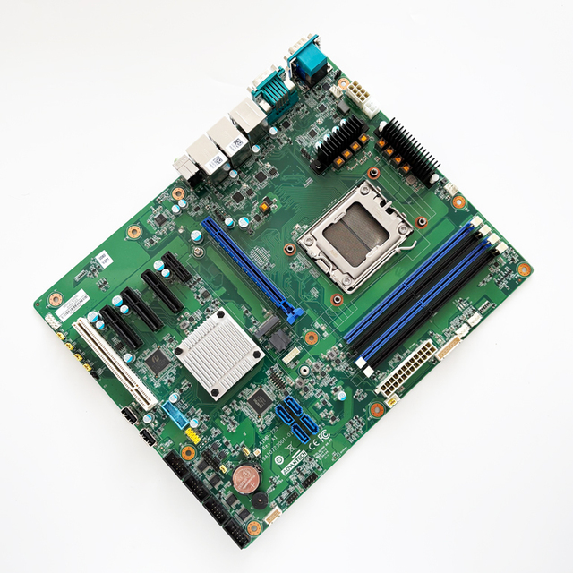 ADVANTECH AIMB-723 AIMB-723G2-00A1 Embedded Computer LGA1718 AMD for 7000 ATX Equipped Only Uses LGA1718 Socket DDR5 UDIMM