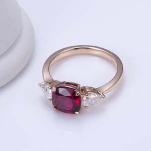 Messi Đồ Trang Sức MSR-1188 Tùy Chỉnh 18K Rose Gold Phòng Thí Nghiệm Của <span class=keywords><strong>Ruby</strong></span> Ba Đá Nhẫn Cưới Cho Phụ Nữ - Product Image 2