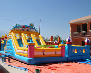 Château géant gonflable de labyrinthe gonflable de location commerciale de pvc de haute <span class=keywords><strong>qualité</strong></span> de nouvelle conception, grand terrain de jeu de ville pour des enfants - Product Image 6