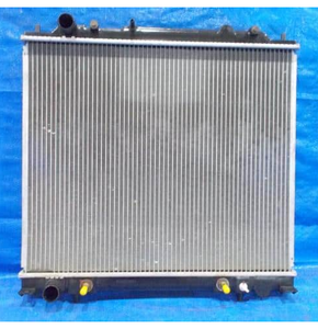 หม้อน้ำแกนอลูมิเนียมระบายความร้อนระบบทำความเย็นรถยนต์สำหรับมิตซูบิชิเดลิก้าเกียร์อวกาศหม้อน้ำรถบรรทุก MR126104 - Product Image 4